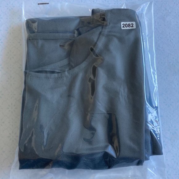 New Halogen women’s top - Picture 8 of 8